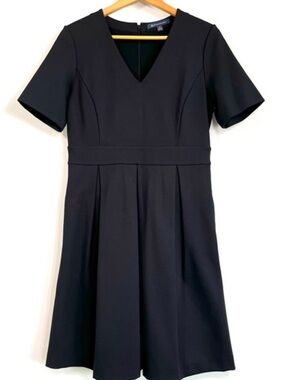 Brooks Brothers timeless Black V-Neck Dress, size 4. Retail 198.00